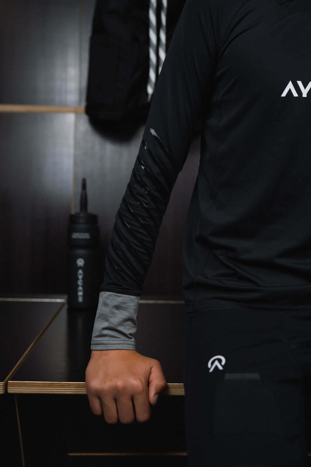 Blade Hybrid Base Layer Long Sleeve Youth