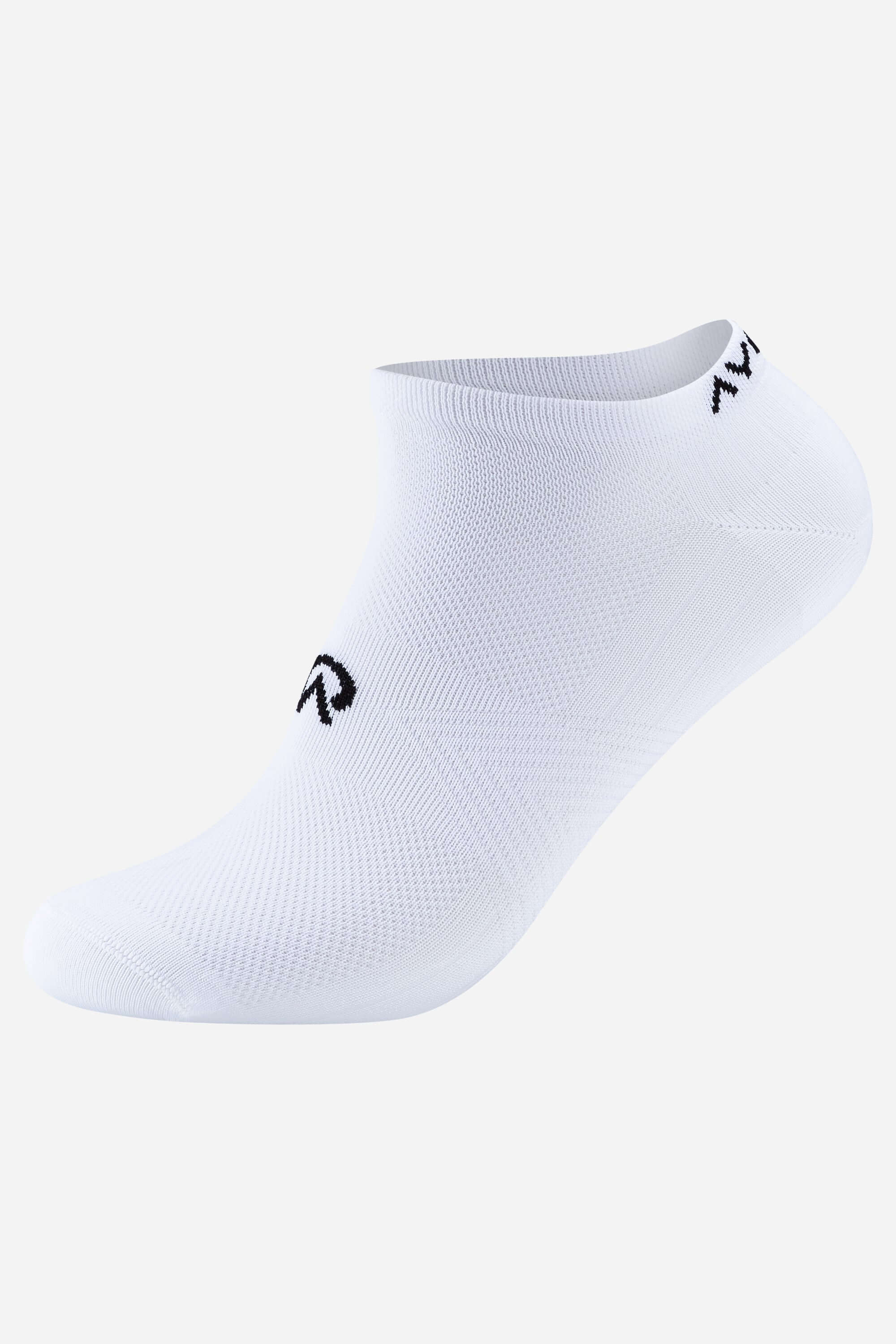 White sneaker low cut socks