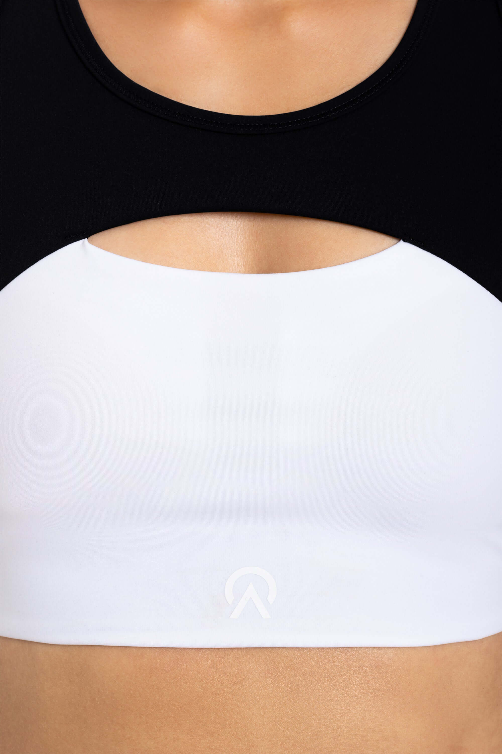 women sports bra black and white for gym