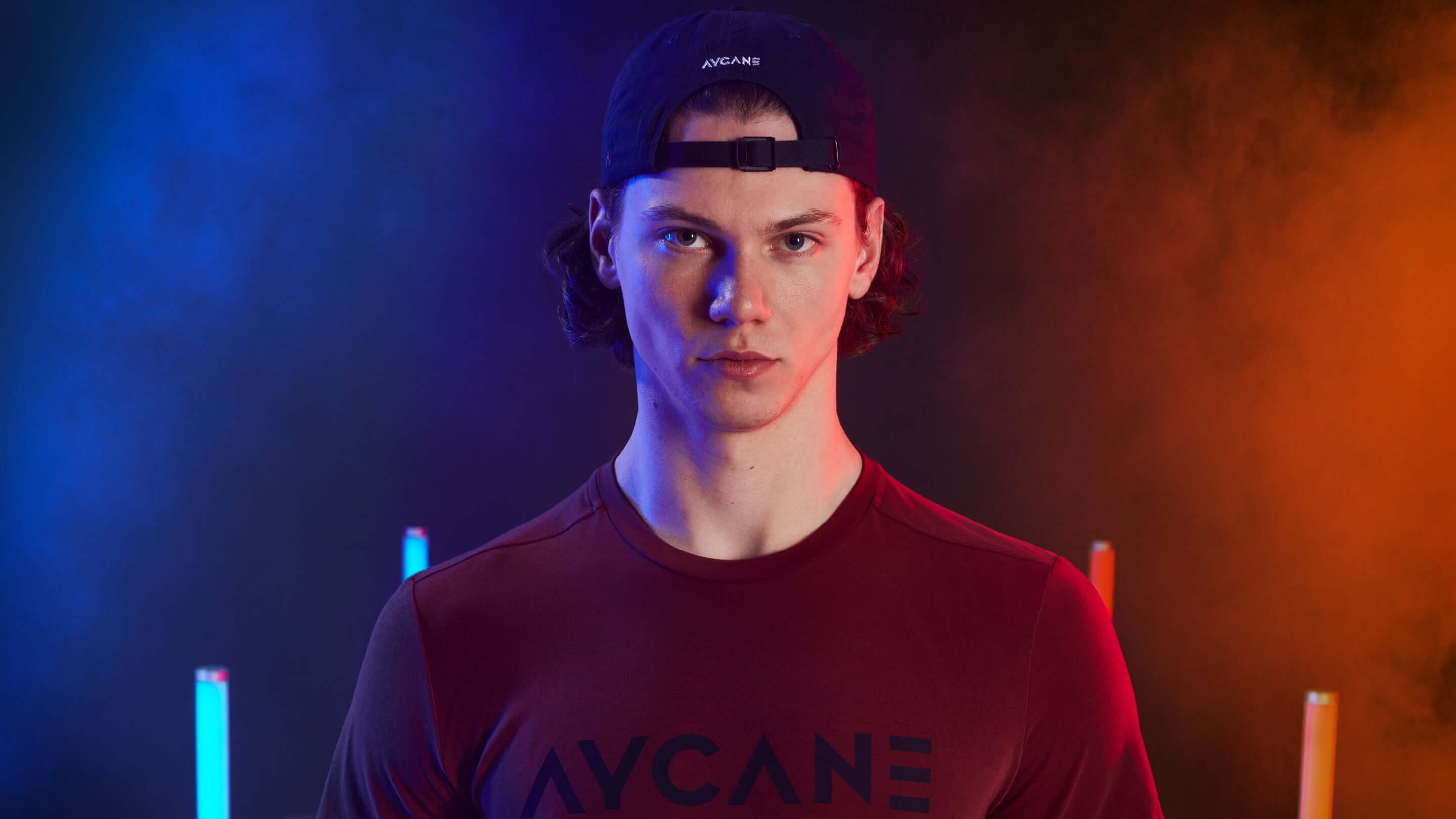 Moritz Seider, hockey player, NHL, portrait