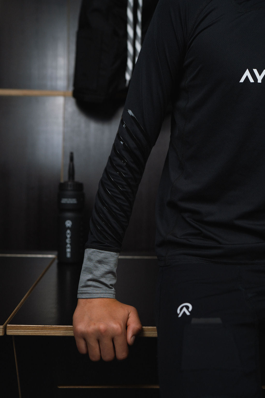 Blade Hybrid Base Layer Long Sleeve Youth